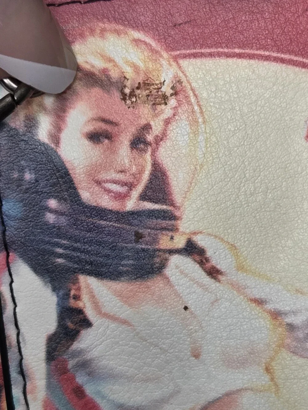 Fallout 4 Gamer Trifold Chain Wallet Nuka Cola Girl 2016 Bethesda Rare